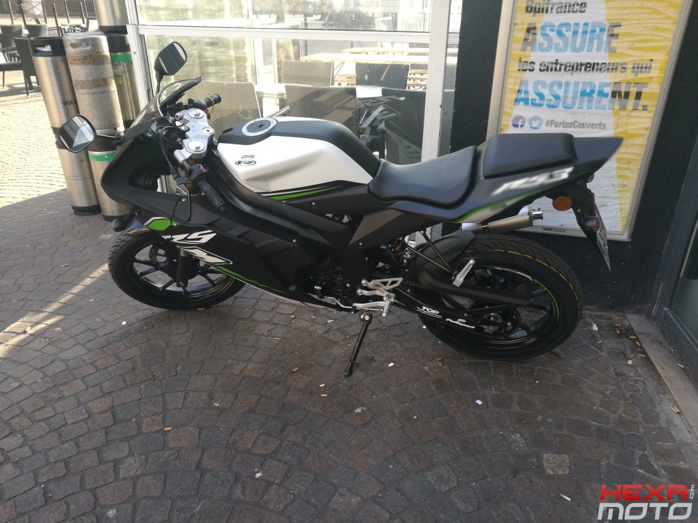 2017 Rieju RS3 50 De Rayzenn Hexa Moto