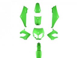 Kit carrosserie vert marque Tun'r pour 50 à boite derbi senda...